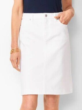 Talbot’s Brand New Comfy Casual Classic White Stretch Denim Skirt in Size 12